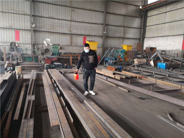 廢鋼破碎機廠家正式復工生產，生產車間消毒中