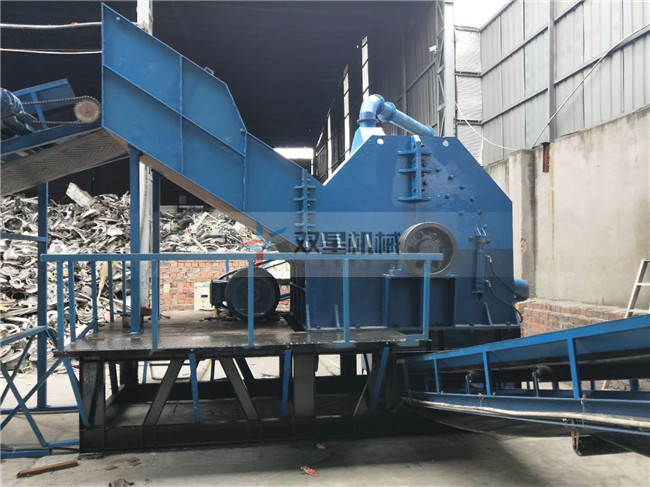 廢鋼破碎機(jī)客戶現(xiàn)場拍攝