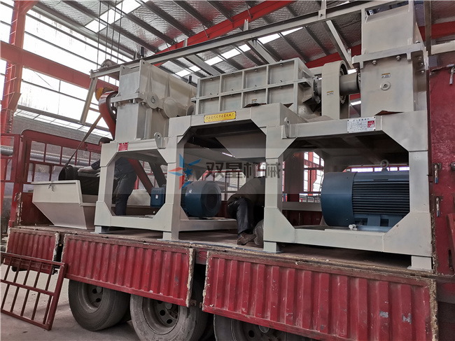 鑄件鋁撕碎機發(fā)貨現(xiàn)場實拍