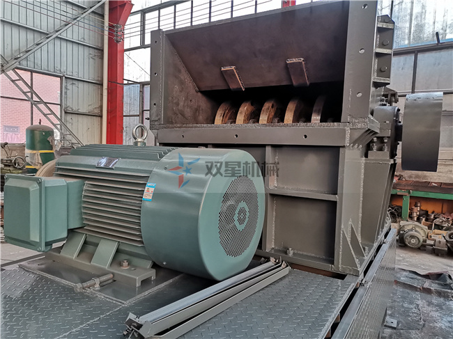 1000型金屬破碎機(jī)生產(chǎn)現(xiàn)場圖片拍攝