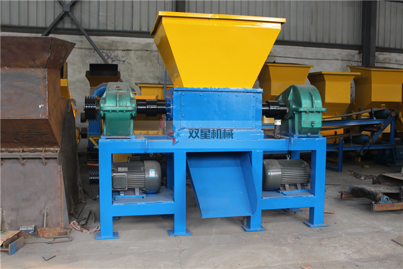 金屬撕碎機(jī)能撕碎鋼筋嗎？設(shè)備多少錢一臺(tái)？投資利潤大嗎？