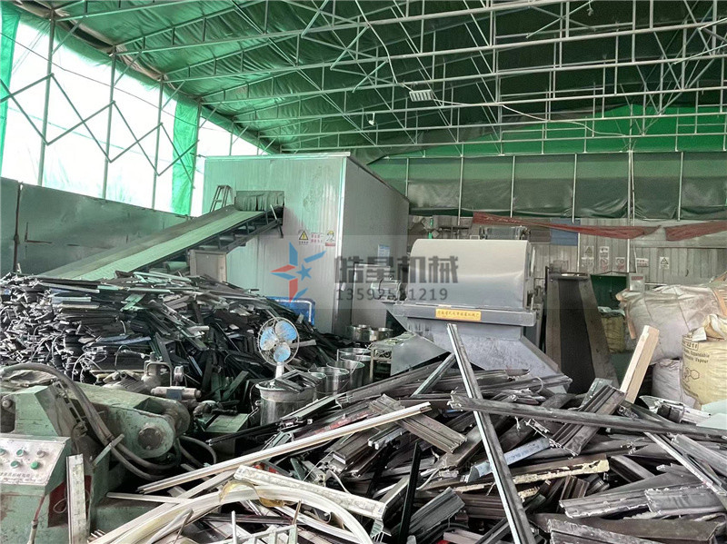 金屬破碎機設備軸承為什么要定期保養(yǎng)？