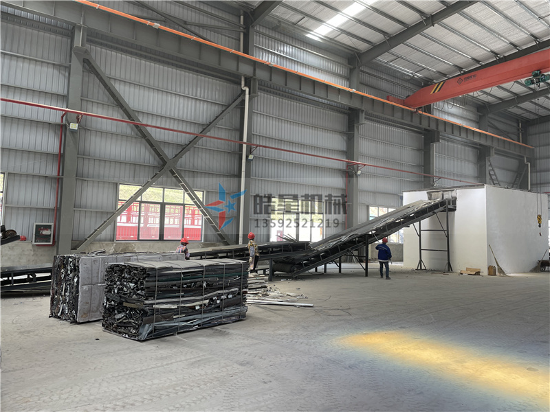 廢鋼破碎機設(shè)備實現(xiàn)新能源廢料的再生利用
